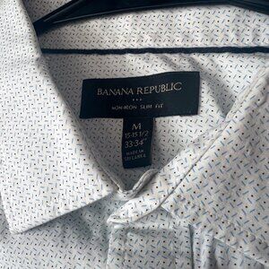 Banana Republic Slim Fit Long Sleeve Button-Up